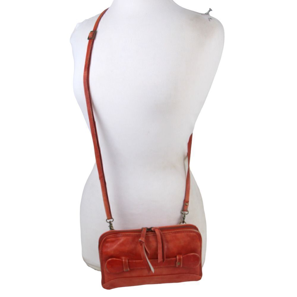 We The Free SALMON GENUINE LEATHER X-BODY ORGANIZER SHOULDER BAG HANDBAG CLUTCH